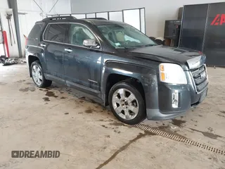 2015 GMC Terrain SLT z VIN 2GKFLXE3XF6436856, wystawiony jako IAAI lot #41942241 z przebiegiem 105 461 mil mil oraz . Historia ofert i sprzedaży dostępna na DreamBid. Obrazek 1.