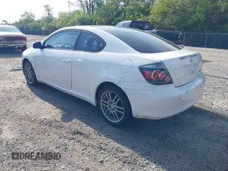 2009 Scion tC z VIN JTKDE167890297232, wystawiony jako IAAI lot #42256166 z przebiegiem 156 595 mil mil oraz . Historia ofert i sprzedaży dostępna na DreamBid. Obrazek 3.