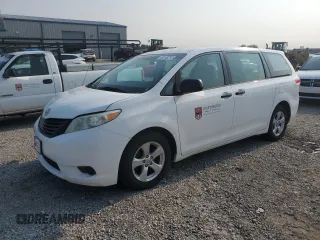 2013 Toyota Sienna L с VIN 5TDZK3DC7DS289663, выставлен на аукционе Copart как лот 59146295 с пробегом 124 876 миль миль и Списание • Salvage title. История ставок и продаж доступна на DreamBid. Изображение 1.