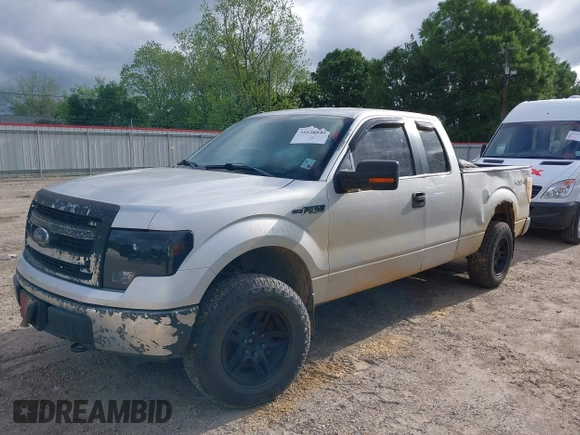 2013 Ford F-150 XL z VIN 1FTFX1EFXDFA24964, wystawiony jako IAAI lot #40585632 z przebiegiem Nie podano mil oraz . Historia ofert i sprzedaży dostępna na DreamBid. Obrazek 6.