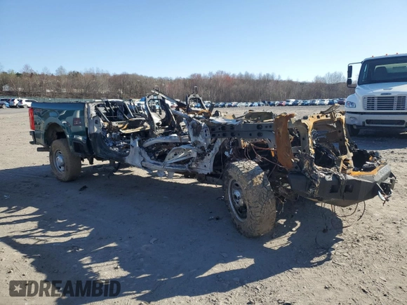 2023 Ford F-250 XL with VIN 1FT7W2BA3PEC33267, listed as a Copart auction lot 52140025 with Not provided miles and Salvage title. Bid and sale history available at DreamBid. Image 4.