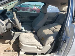 2008 Ford Focus SE z VIN 1FAHP33N98W188619, wystawiony jako Copart lot #49186014 z przebiegiem 139 888 mil mil oraz Szkoda całkowita • Salvage title. Historia ofert i sprzedaży dostępna na DreamBid. Obrazek 7.