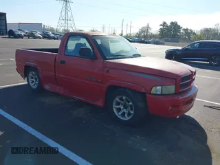 2001 Dodge 1500 z VIN 1B7HC16Y41S300420, wystawiony jako IAAI lot #41892741 z przebiegiem 230 507 mil mil oraz . Historia ofert i sprzedaży dostępna na DreamBid. Obrazek 1.