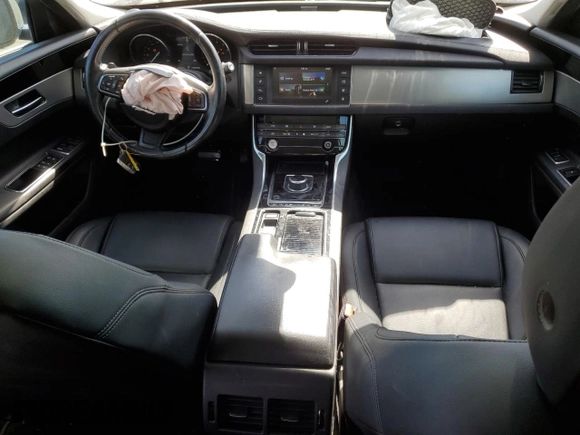 2017 Jaguar XF 35t Premium with VIN SAJBD4BV6HCY28336, listed as a Copart auction lot 76630724 with 52,593 mi miles and Salvage Title. Bid and sale history available at carsss.com. Image 8.