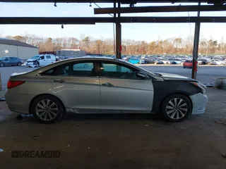 2014 Hyundai Sonata SE with VIN 5NPEC4AC2EH938525, listed as a IAAI auction lot 41117231 with 85,414 mi miles and . Bid and sale history available at DreamBid. Image 14.