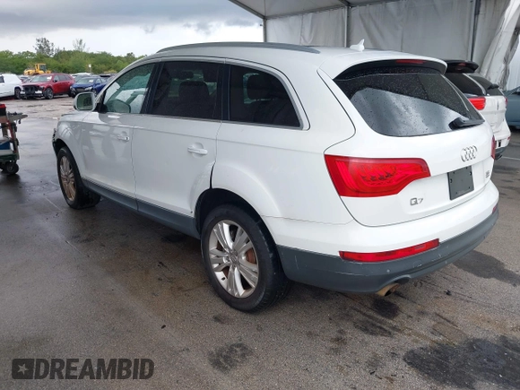 2010 Audi Q7 Premium Plus with VIN WA1LYAFE6AD007604, listed as a IAAI auction lot 41955633 with 240,433 mi miles and . Bid and sale history available at DreamBid. Image 3.