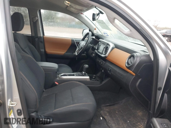 2017 Toyota Tacoma SR5 with VIN 5TFAZ5CN6HX030668, listed as a IAAI auction lot 41429982 with 92,565 mi miles and . Bid and sale history available at carsss.com. Image 5.