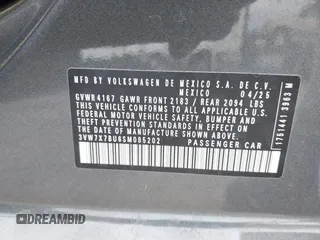2025 Volkswagen Jetta SE с VIN 3VW7X7BU6SM085202, выставлен на аукционе IAAI как лот 42767432 с пробегом 1 009 миль миль и . История ставок и продаж доступна на DreamBid. Изображение 9.