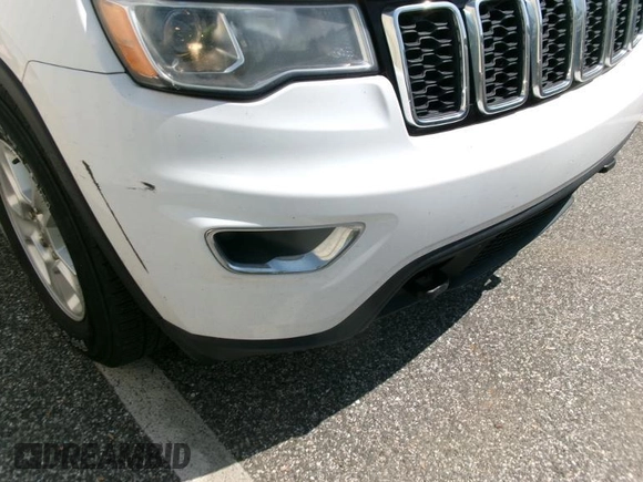 2017 Jeep Grand Cherokee Altitude z VIN 1C4RJFAGXHC821197, wystawiony jako IAAI lot #42402173 z przebiegiem 132 054 mil mil oraz . Historia ofert i sprzedaży dostępna na DreamBid. Obrazek 5.