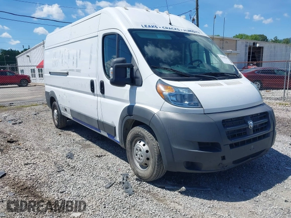 2015 Ram ProMaster Cargo with VIN 3C6TRVDG5FE501111, listed as a IAAI auction lot 42210016 with 208,038 mi miles. Bid and sale history available at carsss.com. Image 1.