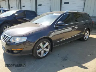 2010 Volkswagen Passat Komfort with VIN WVWXM7AN3AE092005, listed as a Copart auction lot 56567285 with 109,988 mi miles and Salvage title. Bid and sale history available at DreamBid. Image 1.