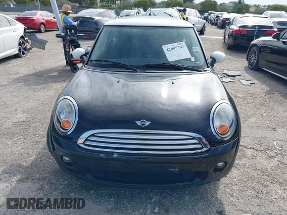 2010 MINI Hardtop with VIN WMWMF3C5XATU77265, listed as a IAAI auction lot 42007797 with 28,856 mi miles and . Bid and sale history available at DreamBid. Image 12.