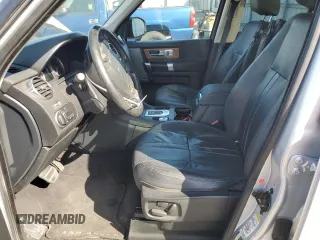 2016 Land Rover LR4 HSE z VIN SALAG2V61GA804202, wystawiony jako Copart lot #56557545 z przebiegiem 108 405 mil mil oraz Szkoda całkowita • Salvage title. Historia ofert i sprzedaży dostępna na DreamBid. Obrazek 7.