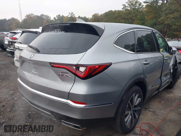 2025 Acura MDX w/Technology Package with VIN 5J8YD9H48SL000950, listed as a IAAI auction lot 40776010 with 18 mi miles. Bid and sale history available at carsss.com. Image 4.