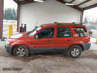 2007 Ford Escape XLS with VIN 1FMYU92Z27KA84677, listed as a IAAI auction lot 41632614 with 1 mi miles. Bid and sale history available at carsss.com. Image 13.