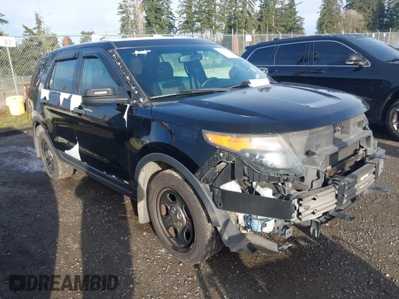 2015 Ford Utility Police Interceptor with VIN 1FM5K8AR1FGA04470, listed as a IAAI auction lot 41802824 with 109,577 mi miles. Bid and sale history available at carsss.com. Image 1.