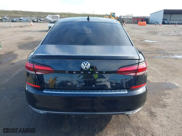 2021 Volkswagen Passat 2.0T SE with VIN 1VWSA7A39MC015718, listed as a IAAI auction lot 41233666 with 28,142 mi miles. Bid and sale history available at carsss.com. Image 16.
