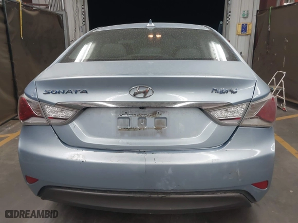 2013 Hyundai Sonata Hybrid Limited with VIN KMHEC4A48DA100753, listed as a IAAI auction lot 41993863 with 129,591 mi miles. Bid and sale history available at carsss.com. Image 16.
