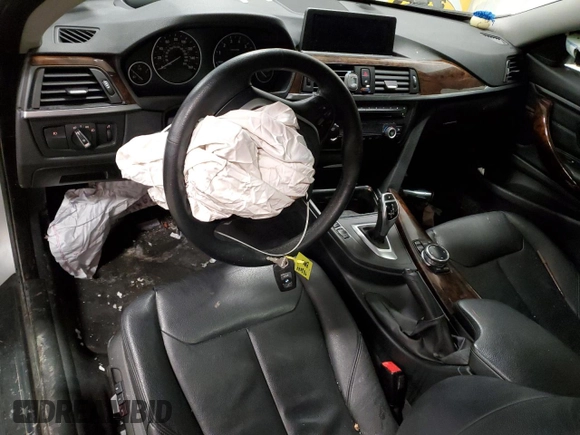 2014 BMW 4 Series 428i xDrive z VIN WBA3N9C53EF721523, wystawiony jako Copart lot #43892295 z przebiegiem 159 429 mil mil oraz Szkoda całkowita • Salvage title. Historia ofert i sprzedaży dostępna na DreamBid. Obrazek 8.