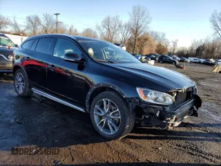 2017 Volvo V60 z VIN YV440MWK8H1023255, wystawiony jako Copart lot #84471084 z przebiegiem 91 507 mil mil oraz Szkoda całkowita • Salvage title. Historia ofert i sprzedaży dostępna na DreamBid. Obrazek 4.