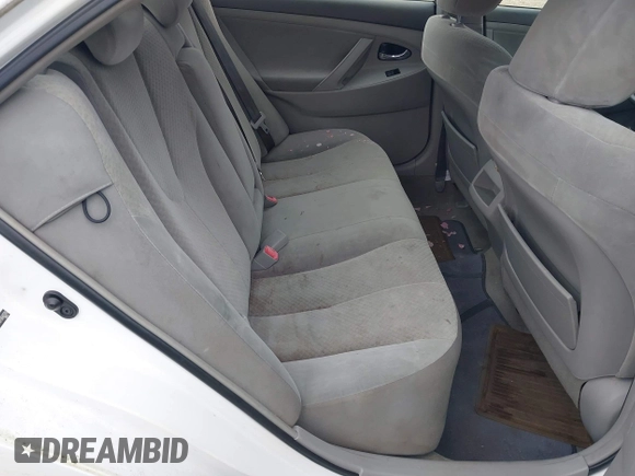 2007 Toyota Camry CE z VIN 4T1BE46K97U640376, wystawiony jako IAAI lot #42374162 z przebiegiem 251 260 mil mil oraz . Historia ofert i sprzedaży dostępna na DreamBid. Obrazek 8.