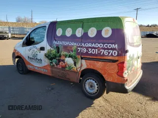 2020 Nissan NV200 S z VIN 3N6CM0KN0LK695679, wystawiony jako Copart lot #44427475 z przebiegiem 134 579 mil mil oraz Szkoda całkowita • Salvage title. Historia ofert i sprzedaży dostępna na DreamBid. Obrazek 2.