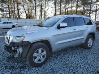 2011 Jeep Grand Cherokee Laredo with VIN 1J4RR4GG1BC514734, listed as a Copart auction lot 44887165 with 161,275 mi miles and Salvage Title. Bid and sale history available at carsss.com. Image 1.