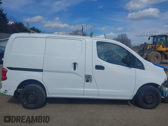 2016 Nissan NV200 S z VIN 3N6CM0KN3GK695049, wystawiony jako IAAI lot #41785058 z przebiegiem 153 389 mil mil oraz . Historia ofert i sprzedaży dostępna na DreamBid. Obrazek 14.