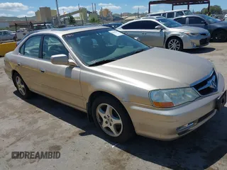 2002 Acura TL with VIN 19UUA56682A035052, listed as a IAAI auction lot 42125800 with 173,037 mi miles. Bid and sale history available at carsss.com. Image 1.