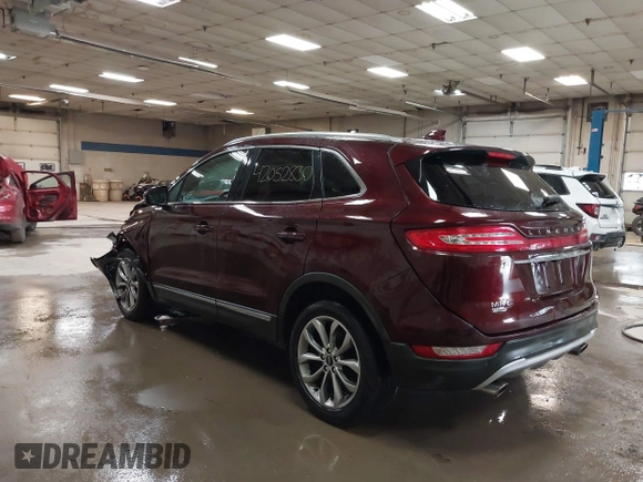 2019 Lincoln MKC Select z VIN 5LMCJ2D95KUL07473, wystawiony jako IAAI lot #42052830 z przebiegiem 70 553 mil mil oraz . Historia ofert i sprzedaży dostępna na DreamBid. Obrazek 3.