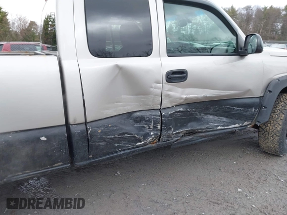 2006 Chevrolet Silverado 1500 LT3 with VIN 1GCEK19Z36Z191795, listed as a IAAI auction lot 41974337 with 148,651 mi miles and . Bid and sale history available at DreamBid. Image 6.
