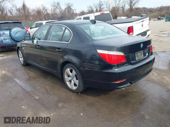 2008 BMW 5 Series 528xi with VIN WBANV13538CZ56228, listed as a IAAI auction lot 41842631 with 92,806 mi miles. Bid and sale history available at carsss.com. Image 3.