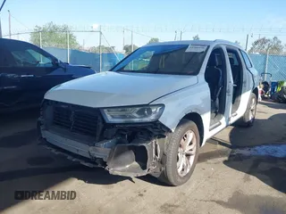2019 Audi Q7 Premium z VIN WA1AAAF70KD037387, wystawiony jako IAAI lot #41966996 z przebiegiem 93 245 mil mil oraz . Historia ofert i sprzedaży dostępna na DreamBid. Obrazek 2.