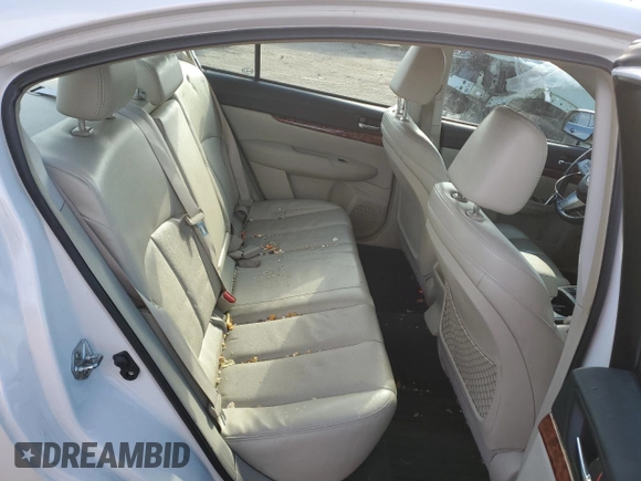 2010 Subaru Legacy Limited z VIN 4S3BMCJ69A3241539, wystawiony jako Copart lot #81775374 z przebiegiem 178 812 mil mil oraz Czysty tytuł • Clean title. Historia ofert i sprzedaży dostępna na DreamBid. Obrazek 10.