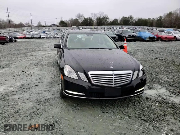2011 Mercedes-Benz E 550 Luxury with VIN WDDHF9AB4BA335478, listed as a Copart auction lot 44942135 with 235,581 mi miles and Salvage title. Bid and sale history available at DreamBid. Image 11.
