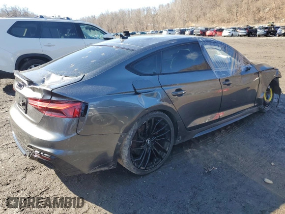 2021 Audi RS 5 Sportback z VIN WUAAWCF53MA900661, wystawiony jako Copart lot #47522245 z przebiegiem 35 564 mil mil oraz Szkoda całkowita • Salvage title. Historia ofert i sprzedaży dostępna na DreamBid. Obrazek 3.