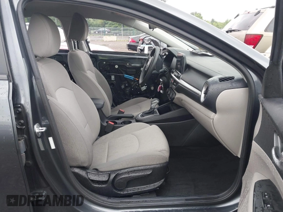 2021 Kia Forte LXS с VIN 3KPF24AD6ME356768, выставлен на аукционе IAAI как лот 42681277 с пробегом 48 360 миль миль и . История ставок и продаж доступна на DreamBid. Изображение 5.