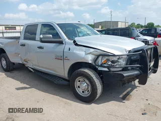 2018 Ram 2500 Tradesman with VIN 3C6UR4HL3JG325551, listed as a IAAI auction lot 42171102 with 306,153 mi miles and . Bid and sale history available at DreamBid. Image 1.