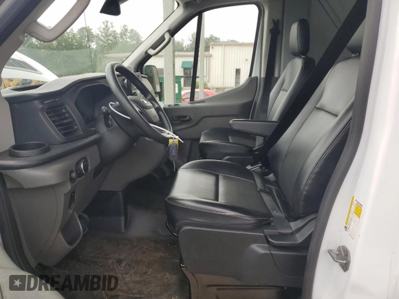 2022 Ford Transit Cargo with VIN 1FTBR1C8XNKA05854, listed as a Copart auction lot 57170555 with 119,996 mi miles and Salvage title. Bid and sale history available at DreamBid. Image 7.