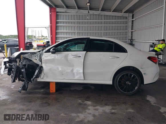 2021 Mercedes-Benz A 220 with VIN W1K3G4EB6MJ264856, listed as a IAAI auction lot 42246751 with 21,121 mi miles and . Bid and sale history available at DreamBid. Image 15.