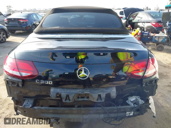 2019 Mercedes-Benz C 300 with VIN WDDWK8DB6KF827909, listed as a IAAI auction lot 41614128 with 55,903 mi miles and . Bid and sale history available at carsss.com. Image 17.