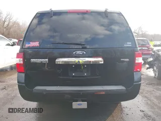 2008 Ford Expedition EL Limited with VIN 1FMFK20518LA68521, listed as a IAAI auction lot 41237658 with 381,557 mi miles. Bid and sale history available at carsss.com. Image 17.