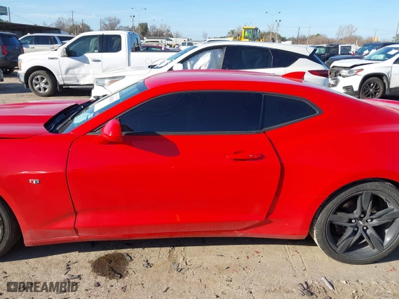 2019 Chevrolet Camaro 1LT with VIN 1G1FB1RS0K0139541, listed as a IAAI auction lot 41674031 with 62,602 mi miles. Bid and sale history available at carsss.com. Image 14.