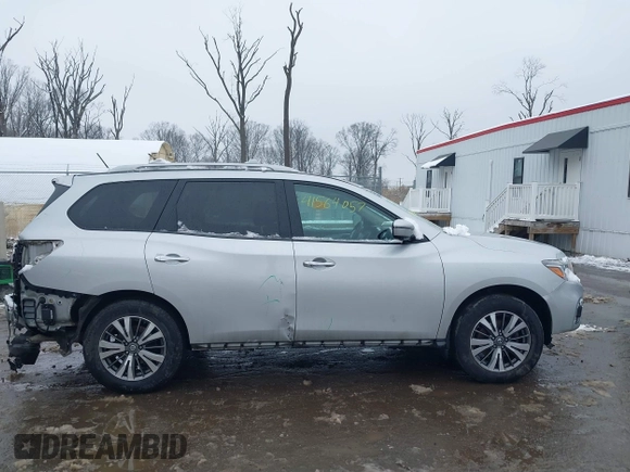 2017 Nissan Pathfinder SV with VIN 5N1DR2MM2HC625876, listed as a IAAI auction lot 41564057 with 168,235 mi miles. Bid and sale history available at carsss.com. Image 13.