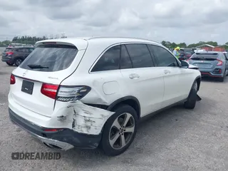 2018 Mercedes-Benz GLC with VIN WDC0G4KB0JV079007, listed as a IAAI auction lot 41910987 with 78,192 mi miles. Bid and sale history available at carsss.com. Image 4.