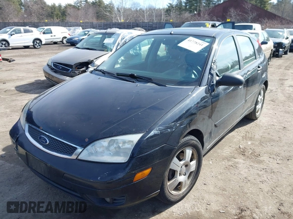2005 Ford Focus S with VIN 3FAFP37N35R123622, listed as a IAAI auction lot 41778241 with 176,611 mi miles and . Bid and sale history available at carsss.com. Image 2.