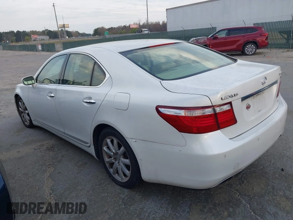 2009 Lexus LS 460 с VIN JTHCL46F095002661, выставлен на аукционе IAAI как лот 41873060 с пробегом 260 882 миль миль и . История ставок и продаж доступна на DreamBid. Изображение 15.