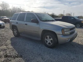 2003 Chevrolet TrailBlazer LS with VIN 1GNDS13SX32140300, listed as a Copart auction lot 48967135 with 284,988 mi miles and Salvage Title. Bid and sale history available at carsss.com. Image 4.
