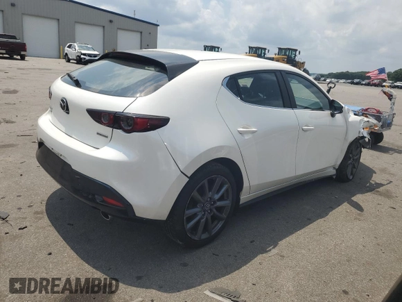 2021 Mazda Mazda3 Hatchback Preferred with VIN JM1BPBLL7M1344771, listed as a Copart auction lot 59909064 with 0 mi miles and Non Repairable. Bid and sale history available at carsss.com. Image 3.