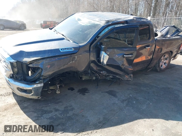 2019 Ram 1500 Big Horn z VIN 1C6RRFFG7KN755373, wystawiony jako IAAI lot #41764161 z przebiegiem 116 804 mil mil oraz . Historia ofert i sprzedaży dostępna na DreamBid. Obrazek 2.